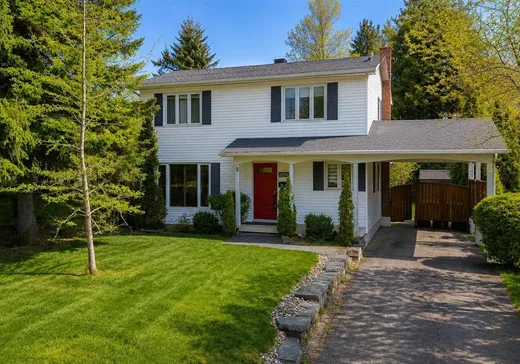 Maison à étages à vendre - 2341 Rue des Cascades, Sherbrooke, J1J1S1