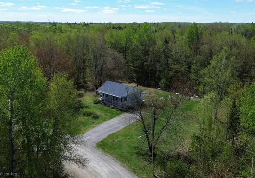 House for sale - 305 Rue du Lac-Claire, Shawinigan, G0X 1L0