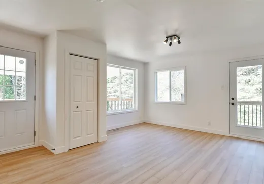 House for sale - 11885 Route 335, Saint-Calixte, J0K 1Z0
