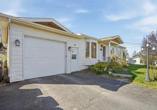 Maison à vendre - 400 Rue Grondin, Saint-Frédéric, G0N 1P0