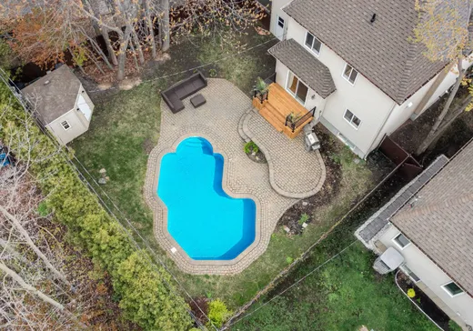 House for sale - 271 Rue des Tilleuls, Sainte-Marthe-sur-le-Lac, J0N 1P0