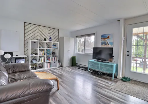 Maison à vendre - 1030 Rue Cyr, Mont-Tremblant, J8E 2N2