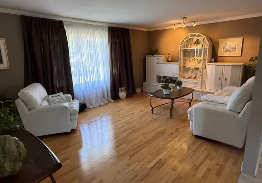 Maison à vendre - 682 Rue Lahaie, Gatineau, J8R 1P2