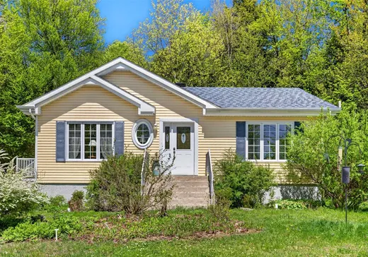 Bungalow for sale - 156 Rue Therrien, Saint-Félix-de-Kingsey, J0B2T0