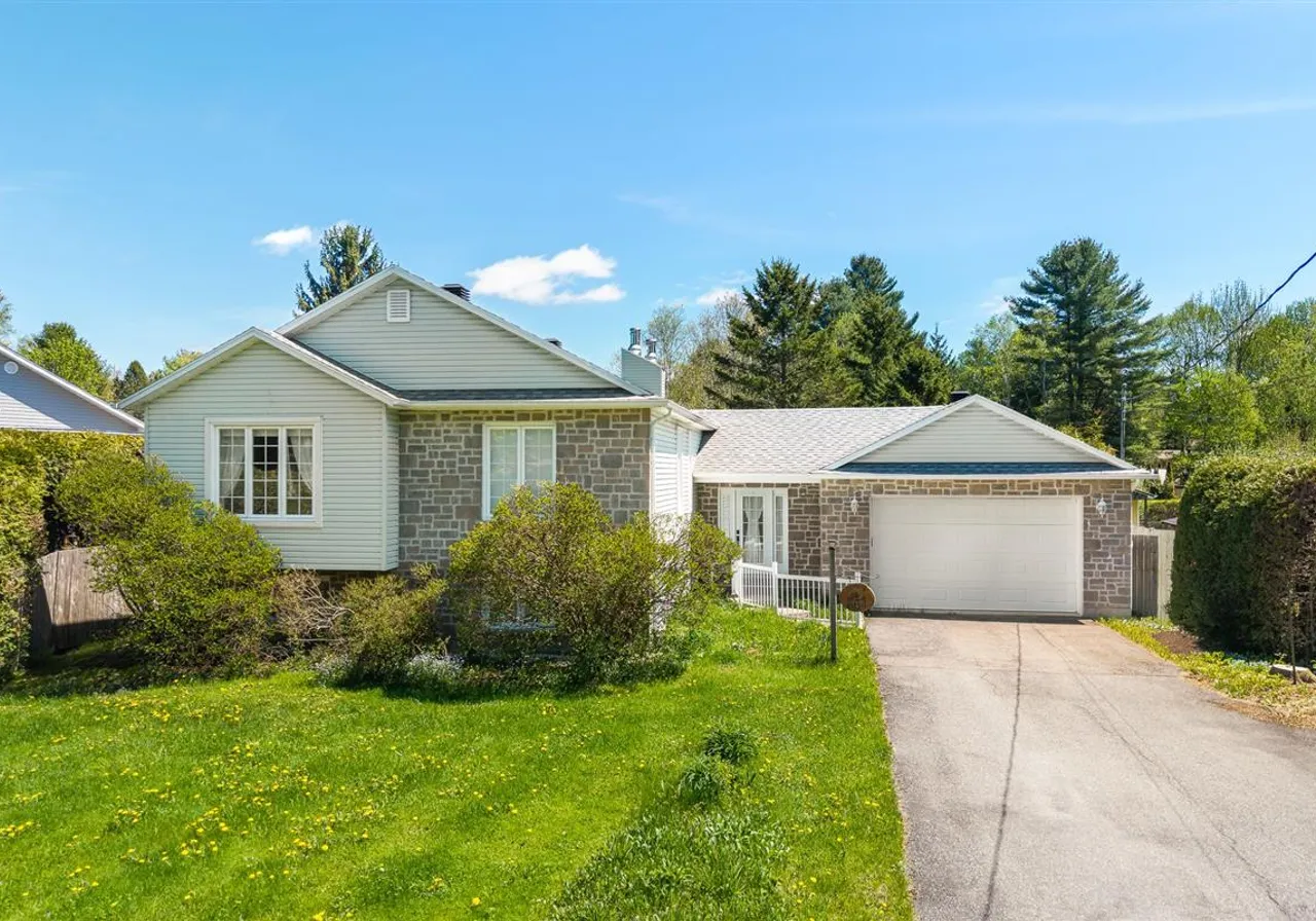 664 Av. Stéphane — photo 1
