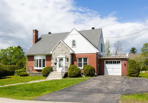 House for sale - 655 Rue des Pins, Magog, J1X 2J5