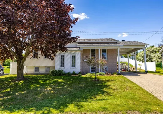 Bungalow à vendre - 130 Rue Balzac, Granby, J2J1T1