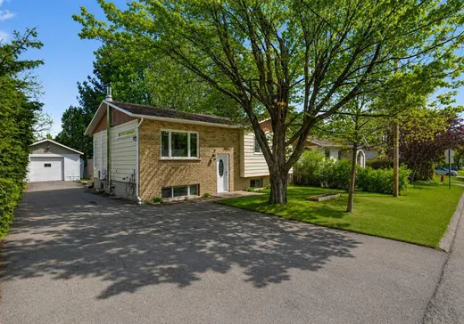 Maison à vendre - 1034 Rue Pierrette, Saint-Jérôme, J5L 2C4