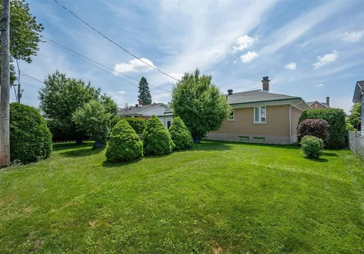 Maison à vendre - 427 Rue Lebeau, Saint-Jean-sur-Richelieu, J3B 1K9