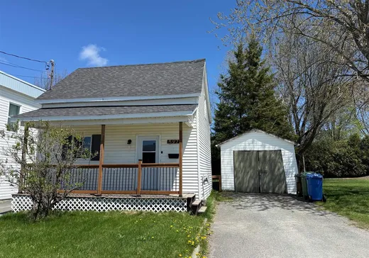 House for sale - 597 Rue St-Alphonse S., Thetford-Mines, G6G 3W2