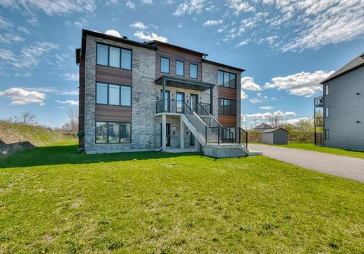 Condo for sale - 588 Rue du Chardonnay, Sainte-Marthe-sur-le-Lac, J0N 1P0