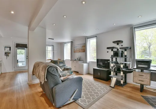 Maison à vendre - 574-A Ch. du Bois, Laval (Sainte-Dorothee), H7Y 1J1