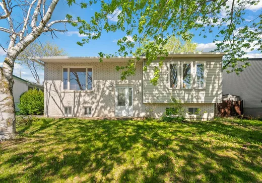 Maison à vendre - 311 27e Avenue, Sainte-Marthe-sur-le-Lac, J0N 1P0