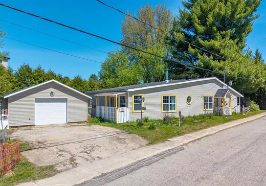 Bungalow à vendre - 1953 Rue des Lilas, Mont-Tremblant, J0T1M0