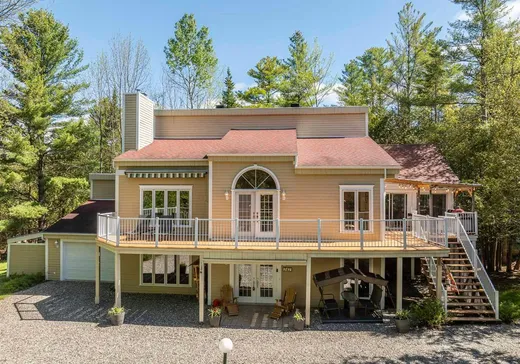 House for sale - 747 Ch. des Pommetiers, Magog, J1X 0M8
