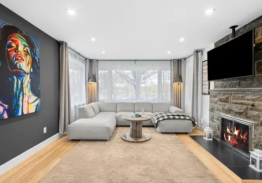 Maison à vendre - 11 Rue Tassé (11-11A), Sainte-Thérèse, J7E 1V5