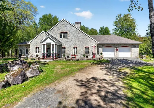 Maison à étages à vendre - 14 Place de la Belle-Vue, Brownsburg-Chatham, J8G1T4
