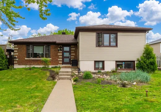 Bungalow à vendre - 156 Rue Roseval, Laval (Sainte-Rose), H7L2V3