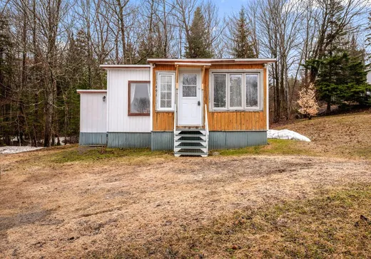 Bungalow à vendre - 1491 Rg St-Nicolas, St-Ferreol-les-Neiges, G0A3R0