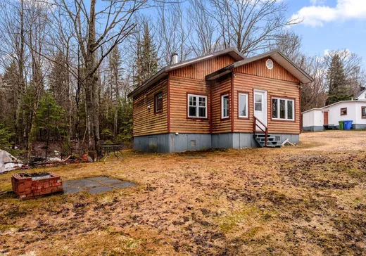 Bungalow à vendre - 1483 Rg St-Nicolas, St-Ferreol-les-Neiges, G0A3R0