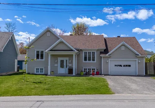 House for sale - 994 Rue des Pinsons, Saint-Félicien, G6T 1H3