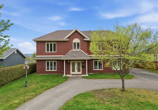 Maison à vendre - 703 Rue Bouhier, Magog, J1X 7K8