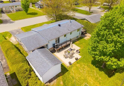 House for sale - 1121 Place des Lilas, Valcourt, J0E 2L0