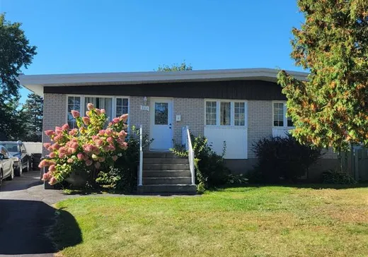 House for sale - 360 Crois. Pasteur, Laval (Auteuil), H7K 1B7