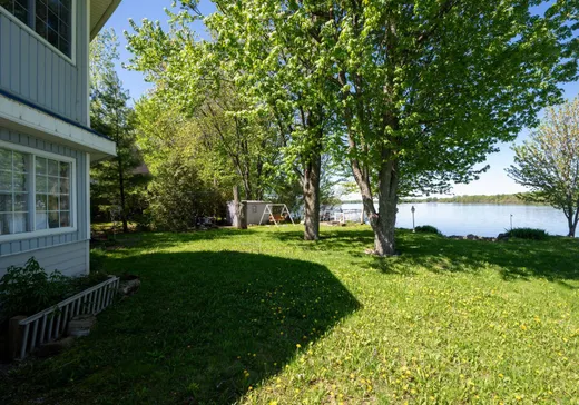 Maison à vendre - 232 Rue Lapierre, Henryville, J0J 1E0