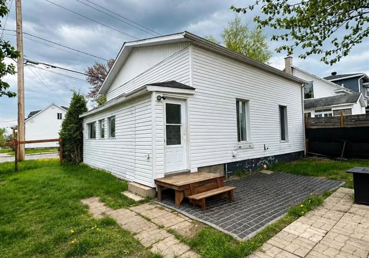 700 11e Avenue — photo 2