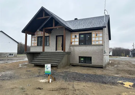 Bungalow for sale - 150 Rue Rousseau, Ste-Perpétue L'Islet, J0C1R0