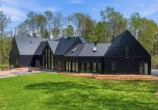 Maison à vendre - 935 Ch. Sherbrooke, Magog, J0B 2C0