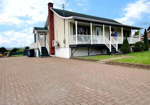 Maison à vendre - 31 Rue des Peupliers O., Témiscouata-sur-le-Lac, G0L 2B0