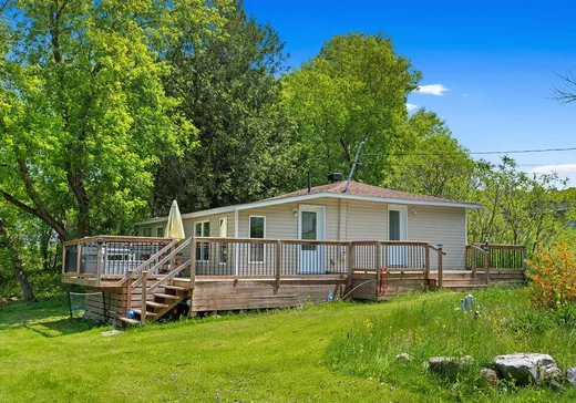 House for sale - 812 Rue Victoria, Bryson, J0X 1H0