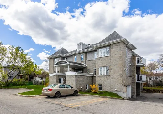 Condo à vendre - 3910 Boul. Ste-Rose, App. 4, Laval (Laval-Ouest), H7R 1V1