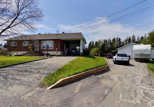 Bungalow à vendre - 169 Route de la Montagne, Notre-Dame-du-Portage, G0L1Y0