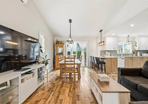 Maison à vendre - 4 Rue de Cherbourg, Blainville, J7C 5K1