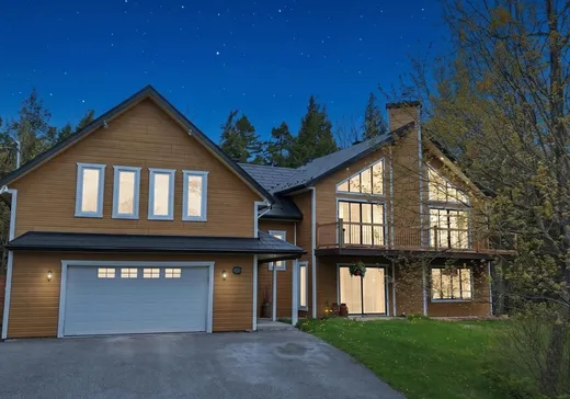Maison à étages à vendre - 265 Rue Montcalm, Saint-Colomban, J5K2N3