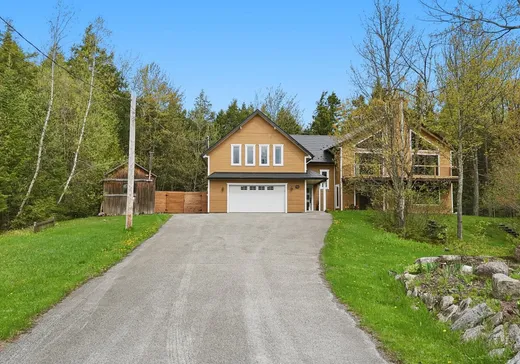 Maison à vendre - 265 Rue Montcalm, Saint-Colomban, J5K 2N3