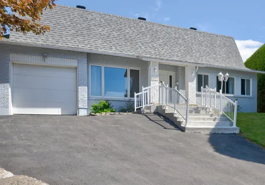 House for sale - 2693 Rue Curé-Chartrand, Candiac, J5R 5R9