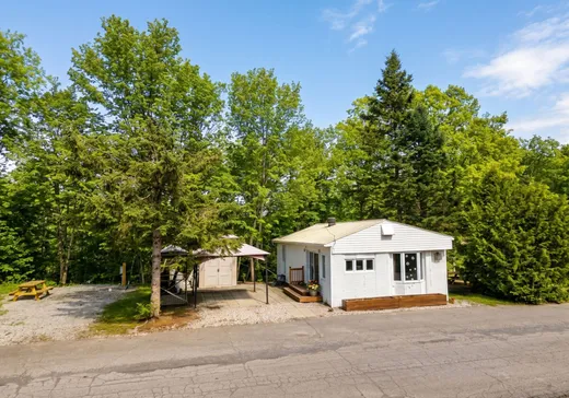 House for sale - 220 Av. du Bruant, Sainte-Agathe-des-Monts, J8C 2Z7