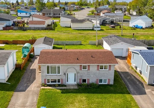 Maison à vendre - 1345 Rue Fiset, Sept-Îles, G4S 1P4