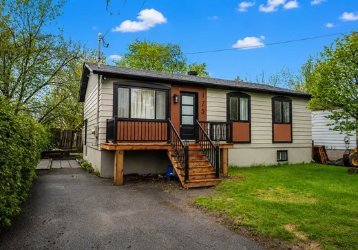 Bungalow à vendre - 175 Rue L'Allier, Laval (Sainte-Rose), H7L2K9