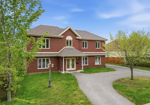 Maison à vendre - 703 Rue Bouhier, Magog, J1X 7K8