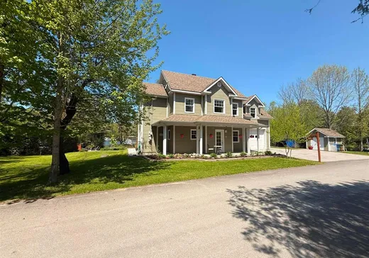 House for sale - 19 Rue Jeannot, Windsor, J1S 2L5