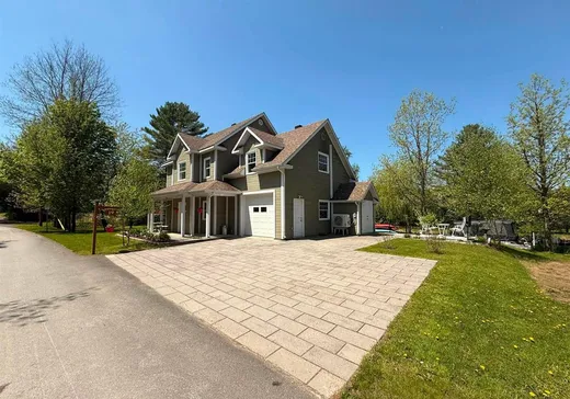 House for sale - 19 Rue Jeannot, Windsor, J1S 2L5