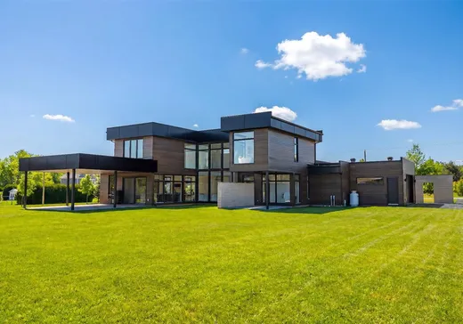Two or more stories for sale - 2553 Rue Étienne-Desmarteau, Sherbrooke, J1C0X5