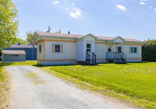 Mobile Home for sale - 13 Rue Gosselin, Sherbrooke, J1C0E7