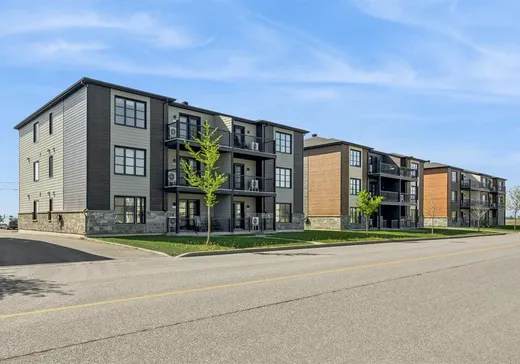 Condo for sale - 2489 Rue des Seigneurs O., Saint-Hyacinthe, J2T 0E4