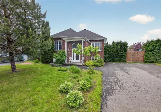 Bungalow for sale - 23 Rue du Torrent, Salaberry-de-Valleyfield, J6S6V1